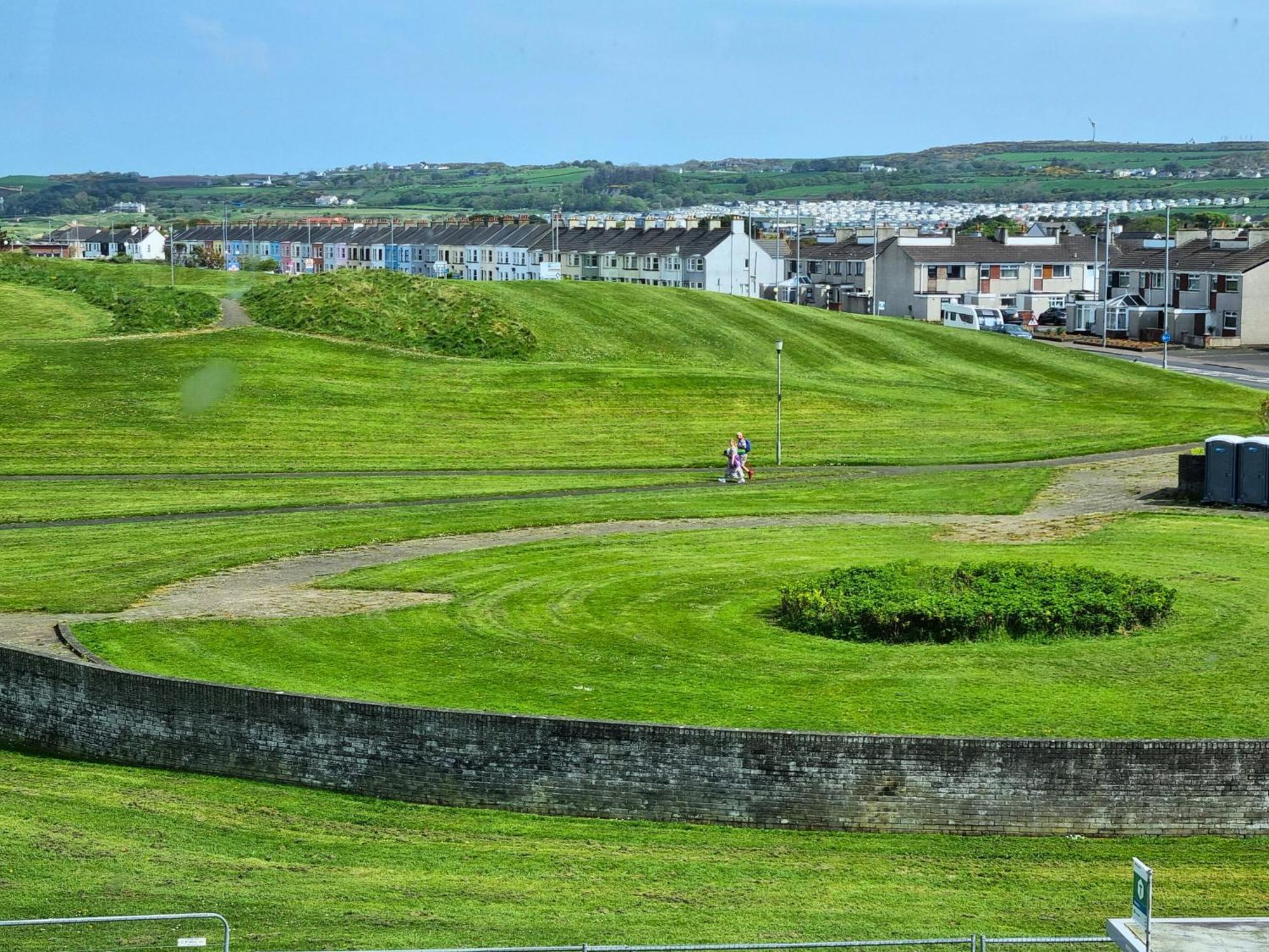 5 Dunluce Park - Portrush By The Sea Apartment Luaran gambar