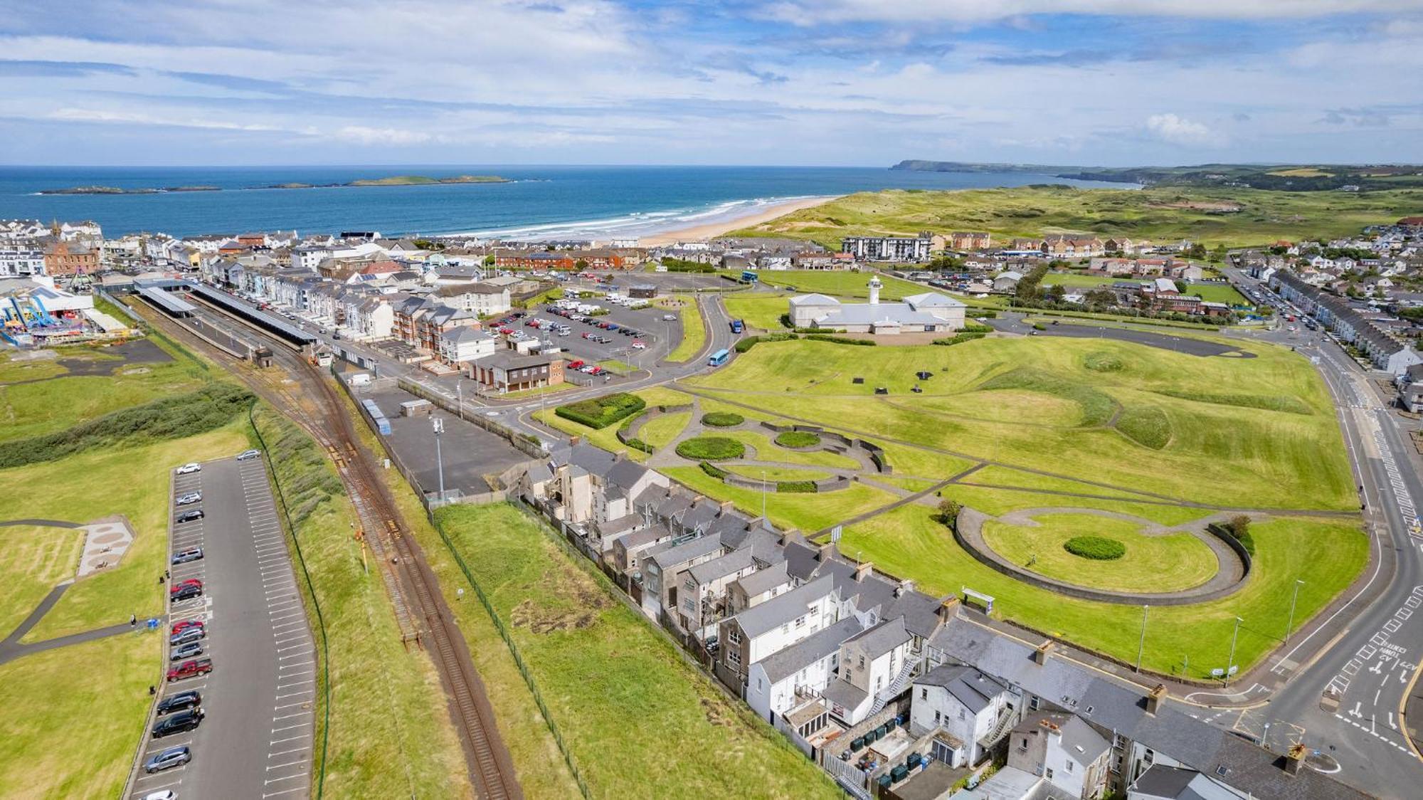 5 Dunluce Park - Portrush By The Sea Apartment Luaran gambar
